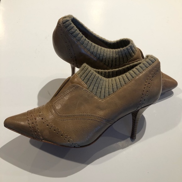 Anthropologie Shoes - Anthropologie Plenthy tracy reese heel SZ7.5